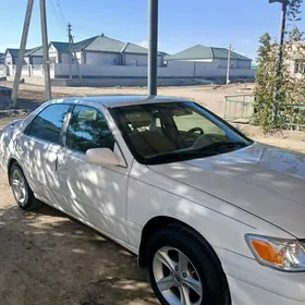 Toyota Camry 2000