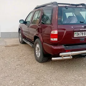Nissan Pathfinder 2002