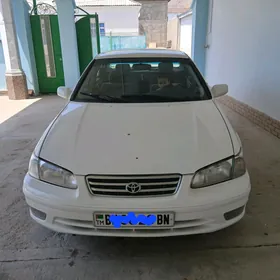 Toyota Camry 1998
