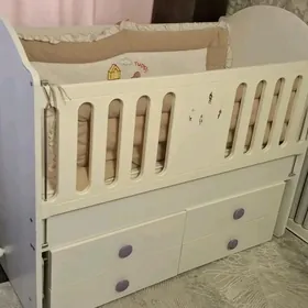 ДЕТСКАЯ КРОВАТЬ