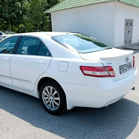 Toyota Camry 2011