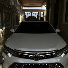 Toyota Camry 2017