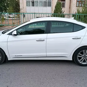 Hyundai Elantra 2018