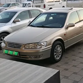 Toyota Camry 2000