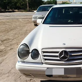 Mercedes-Benz E320 1997