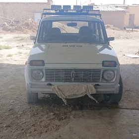 Lada Niva 2003
