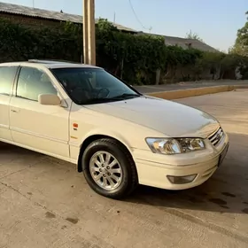Toyota Camry 2000