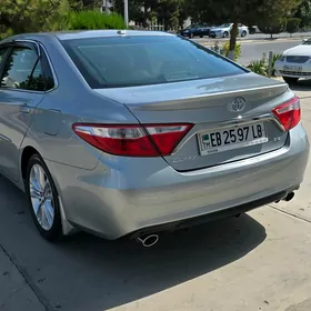 Toyota Camry 2016