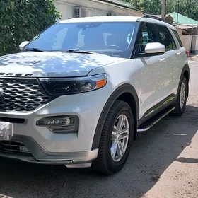 Ford Explorer 2021