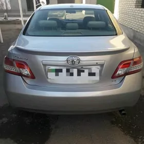 Toyota Camry 2011