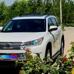 Toyota Highlander 2019