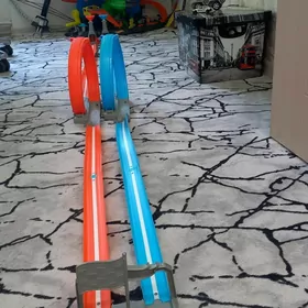 Trassa Hot Wheels.