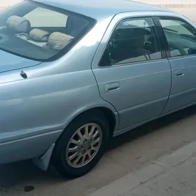 Toyota Camry 1999