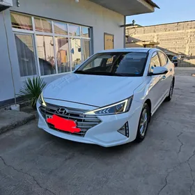 Hyundai Elantra 2019