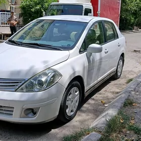 Nissan Versa 2009