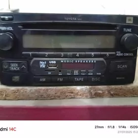 Toyota Highlander 2004 monitor