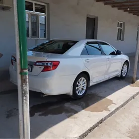 Toyota Camry 2013
