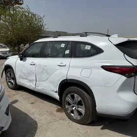 Toyota Highlander 2023