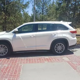 Toyota Highlander 2017
