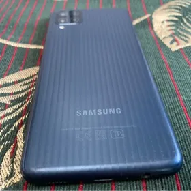 samsung m12