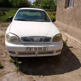 Daewoo Lanos 1999