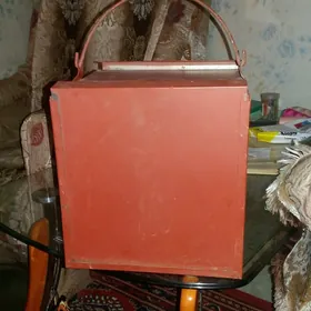 железный ящик