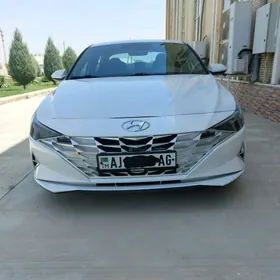 Hyundai Elantra 2021