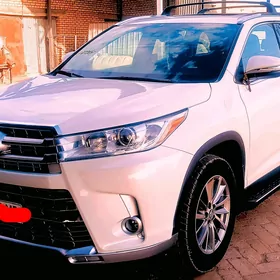 Toyota Highlander 2019