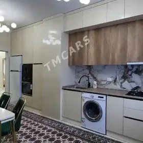 Eyesinden Mir3 Mir/Molodejnaya