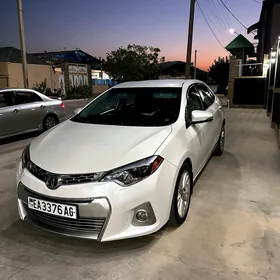 Toyota Corolla 2015