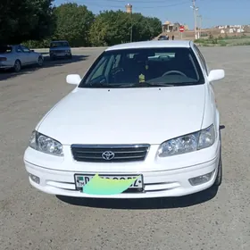 Toyota Camry 2000