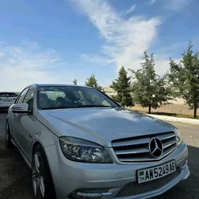 Mercedes-Benz C300 2010