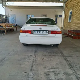 Toyota Camry 2000