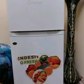 Haladelnik Indesit