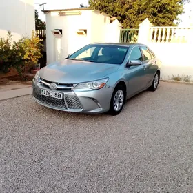 Toyota Camry 2015