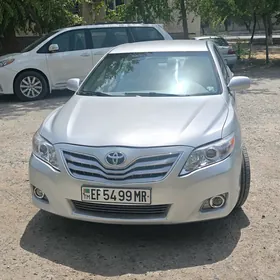 Toyota Camry 2011