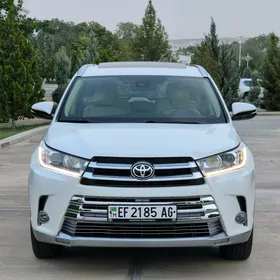 Toyota Highlander 2018