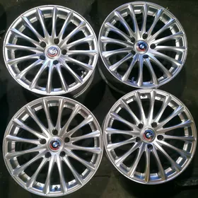 BMW diska r17