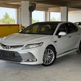 Toyota Camry 2022
