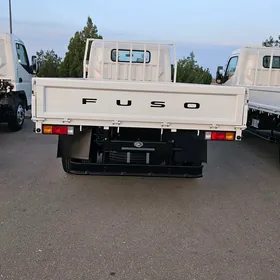 Mitsubishi Canter 2025