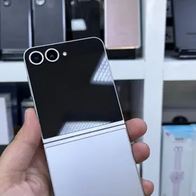Samsung Flip 6 12/256