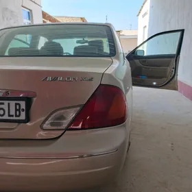 Toyota Avalon 2001