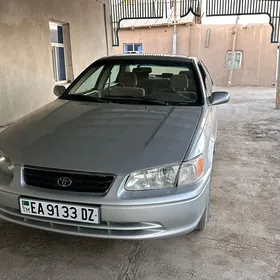 Toyota Camry 1999