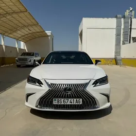 Lexus ES 350 2019