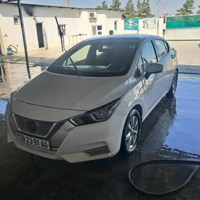 Nissan Versa 2020