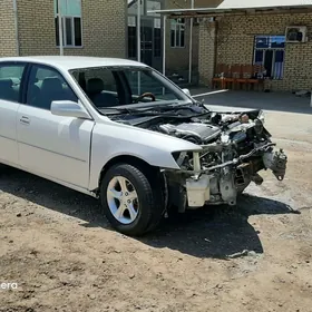 Toyota Avalon 2001