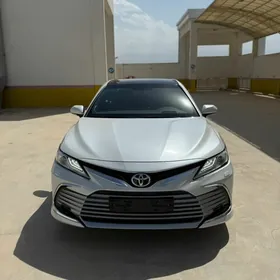 Toyota Camry 2023