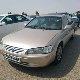 Toyota Camry 1998