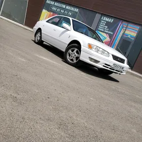 Toyota Camry 2000