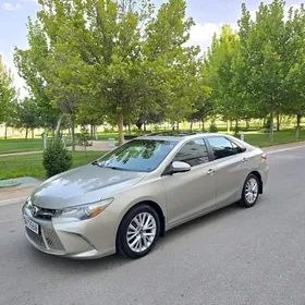 Toyota Camry 2017